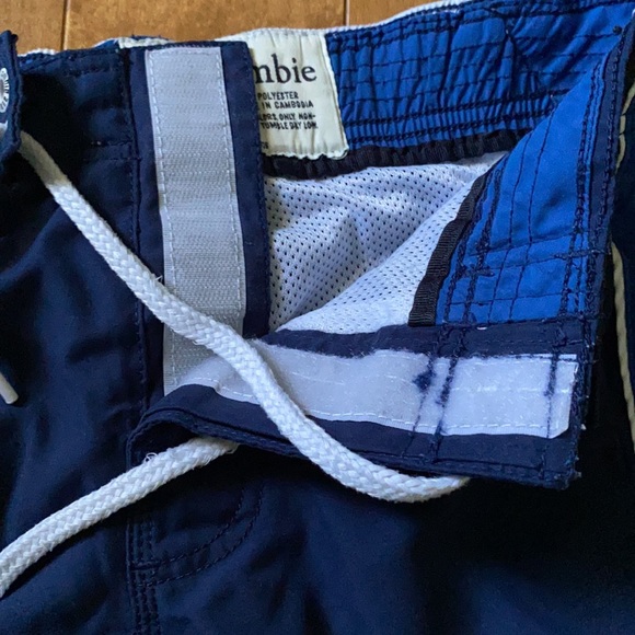 ABERCOMBIE KIDS BOYS SWIM TRUNKS SZ S - Picture 3 of 6